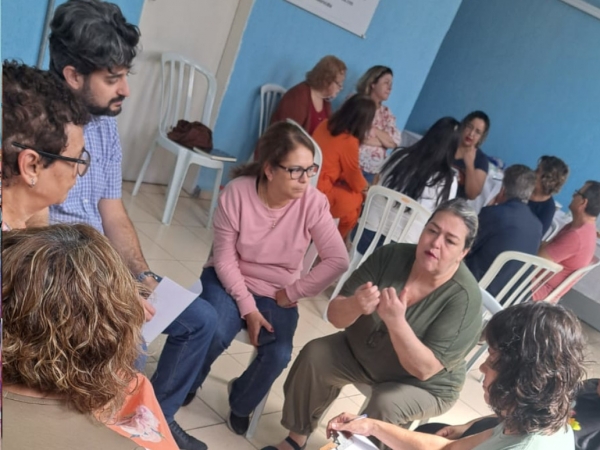 Encontro de Reciclagem e Reunião de Voluntários no NEEFA